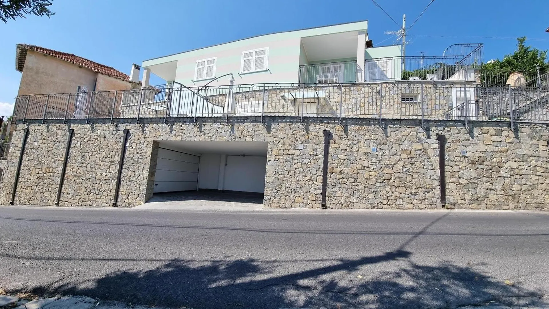Serena 2 Amazing Sea View - Happy Rentals Alassio